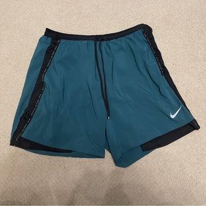 Nike Running Club lined shorts 5”- Men’s Large